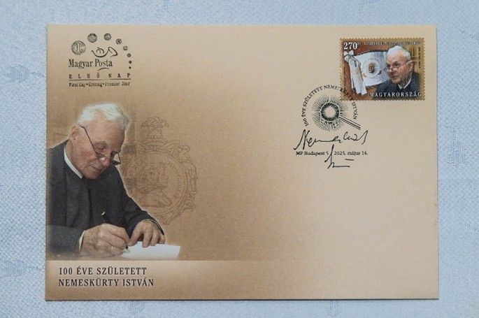 A Nemeskürty István születésének 100. évfordulója alkalmából az Országházban megtartott emléknapon mutatták be Prof. Dr. Vizi E. Szilveszter kezdeményezésére a Magyar Posta által kibocsátott emlékbélyeget